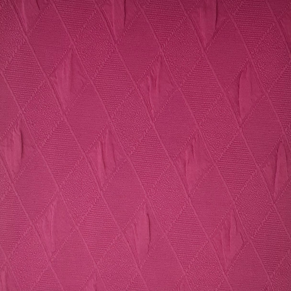 MAGENTA DIAMOND jacquard